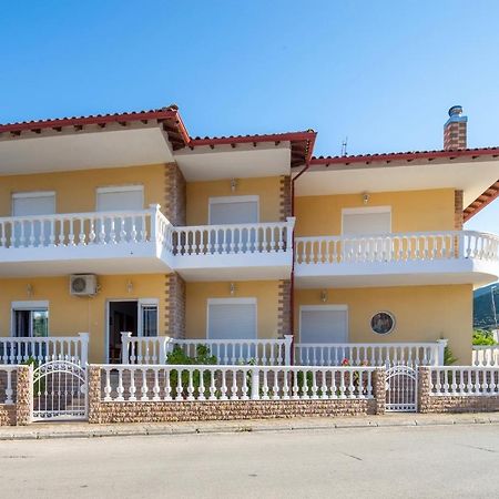 Family House Nikos Apartman Szikiá Kültér fotó